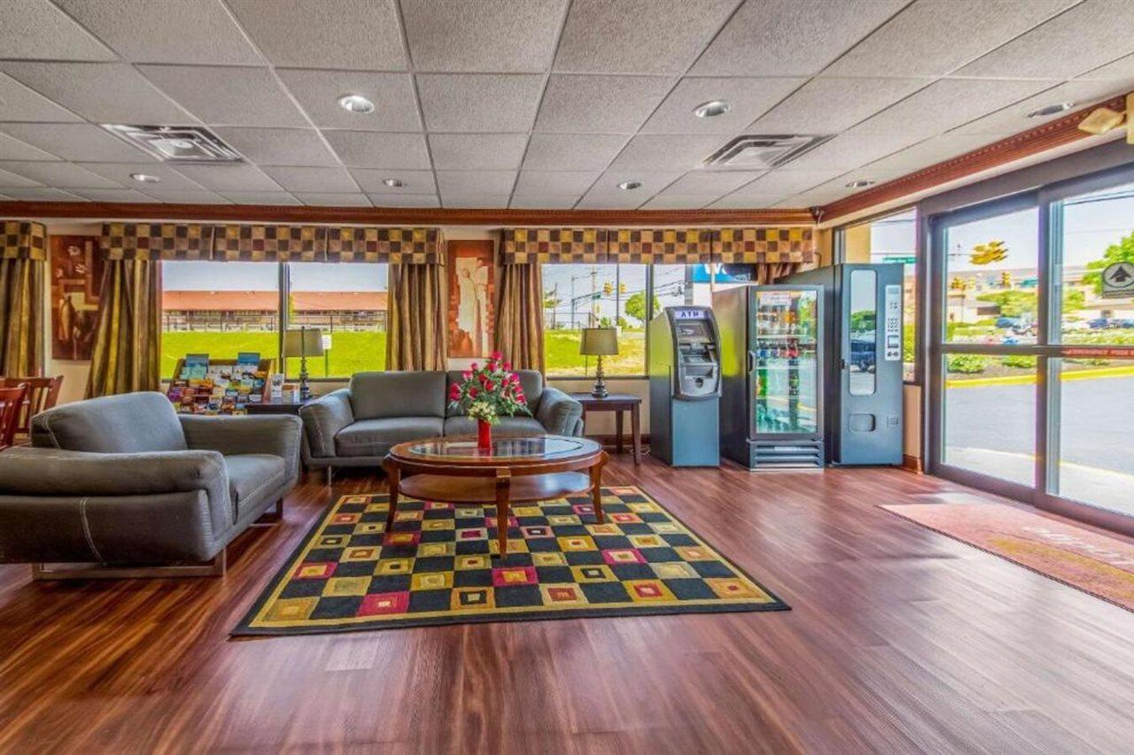 מאונט לאורל Econo Lodge מראה חיצוני תמונה