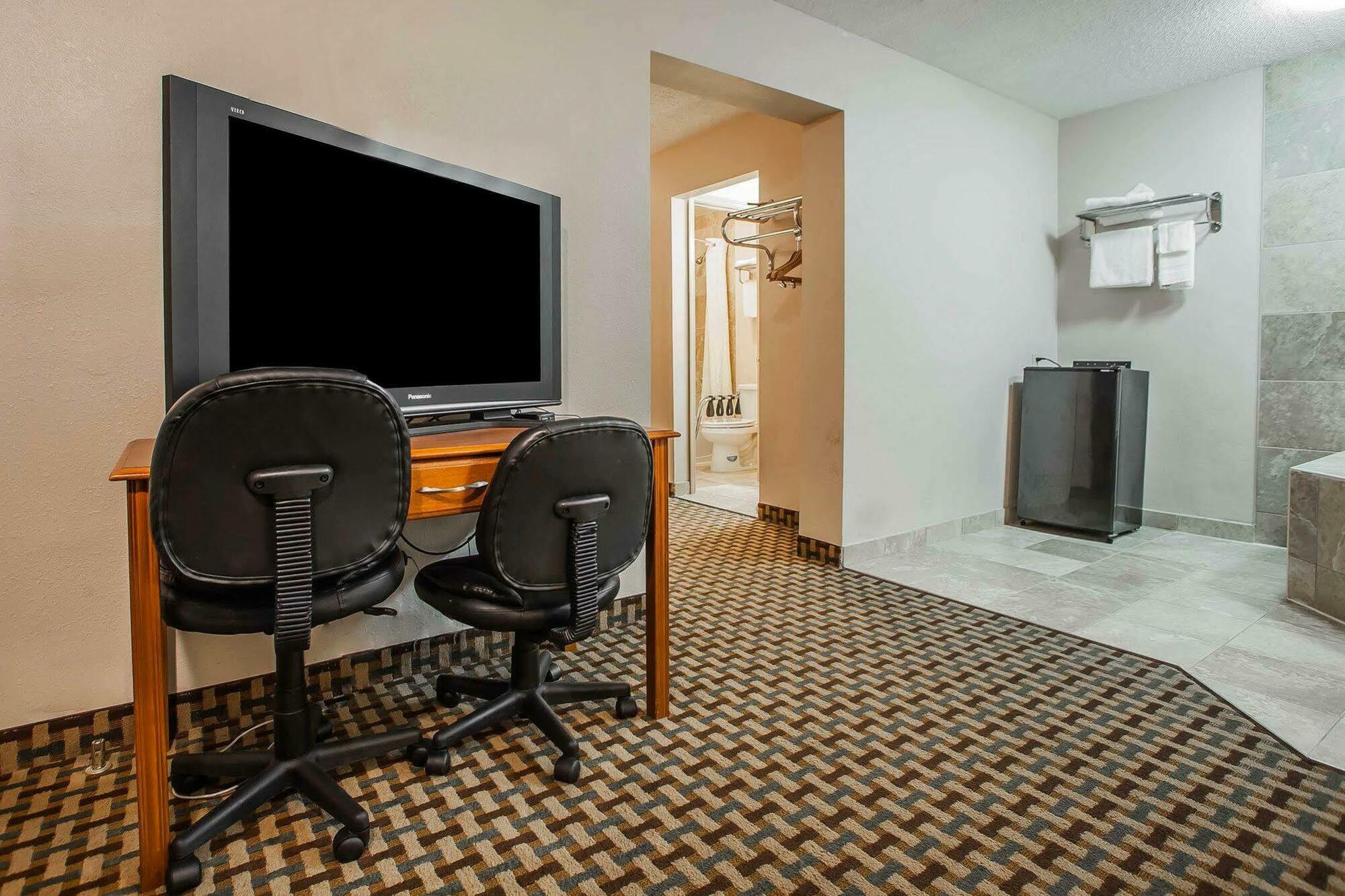 מאונט לאורל Econo Lodge מראה חיצוני תמונה